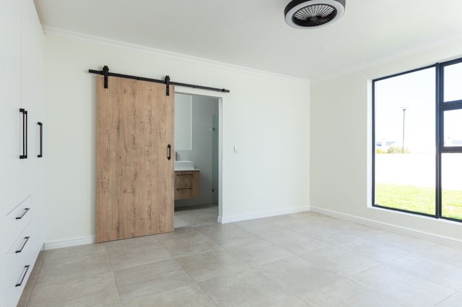 3 Bedroom Property for Sale in Laaiplek Western Cape